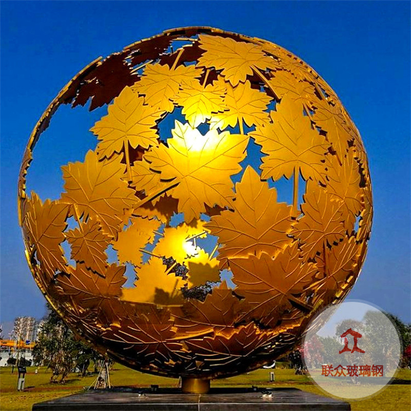 戶外校園不銹鋼雕塑定制發(fā)光月亮圓環(huán)鏤空球浪花園林景觀落地擺件