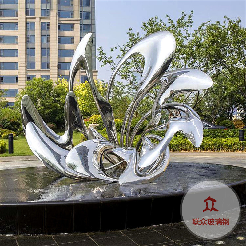 不銹鋼雕塑定制鏡面浪花鹿公園地產(chǎn)園林景觀大型廣場水景月亮擺件