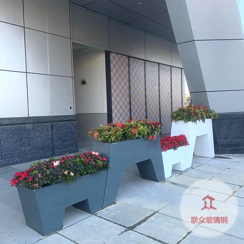 商場玻璃鋼花盆樹脂工藝品哪里有？